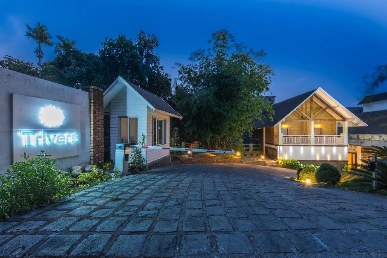 Trivers Resort Munnar kontakter